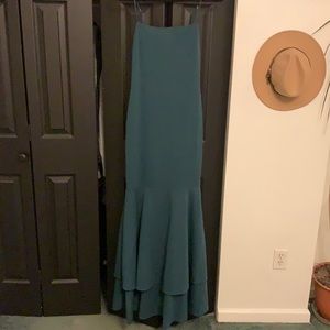 Lulus size medium floor length mermaid gown, emerald green